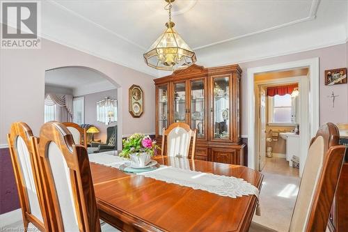 949 Dunsmure Road, Hamilton, ON - Indoor Photo Showing Dining Room