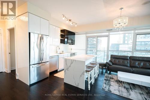 1509 - 33 Shore Breeze Drive, Toronto, ON - Indoor Photo Showing Kitchen With Stainless Steel Kitchen