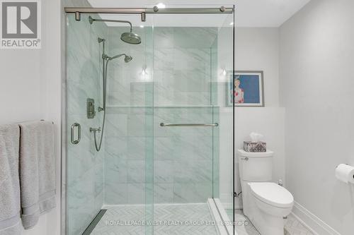 105 Rustic Road, Toronto, ON - Indoor Photo Showing Bathroom