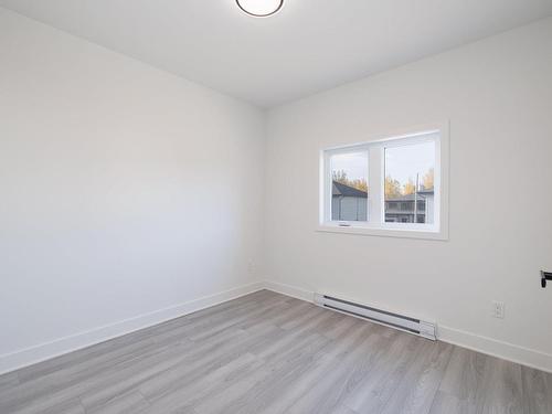 Bedroom - Rue Elsie, Salaberry-De-Valleyfield, QC - Indoor Photo Showing Other Room