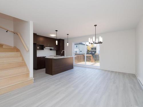 Kitchen - Rue Elsie, Salaberry-De-Valleyfield, QC - Indoor Photo Showing Kitchen