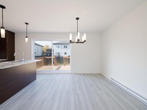 Dining room - Rue Elsie, Salaberry-De-Valleyfield, QC - Indoor