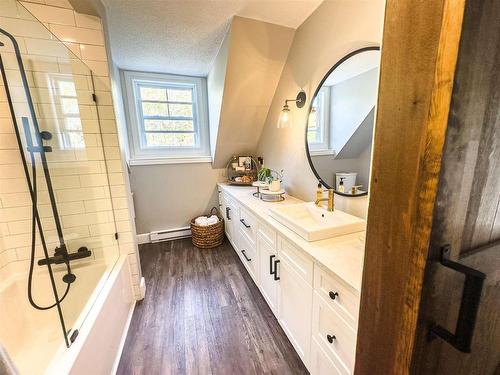 214 Centennial Drive, Longlac, ON - Indoor Photo Showing Bathroom