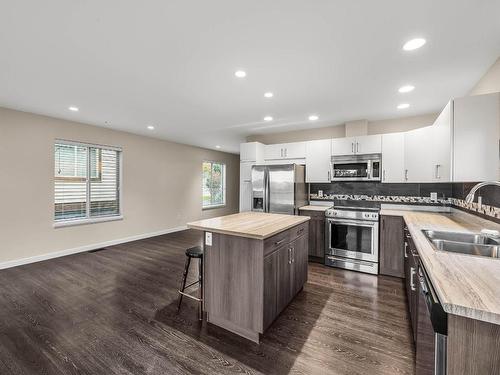 103-1850 Hugh Allan Drive, Kamloops, BC - Indoor Photo Showing Kitchen With Stainless Steel Kitchen With Double Sink With Upgraded Kitchen