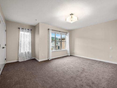 103-1850 Hugh Allan Drive, Kamloops, BC - Indoor Photo Showing Other Room