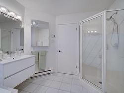 Ensuite bathroom - 