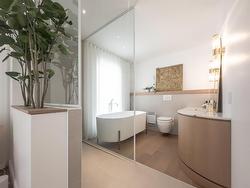 Ensuite bathroom - 