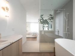 Ensuite bathroom - 