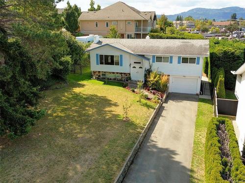 7076 Silverdale Pl, Central Saanich, BC 