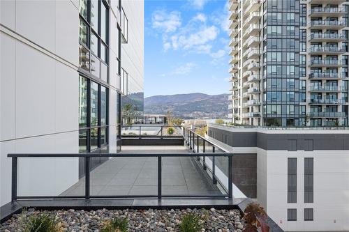 609-1488 Bertram Street, Kelowna, BC - Outdoor