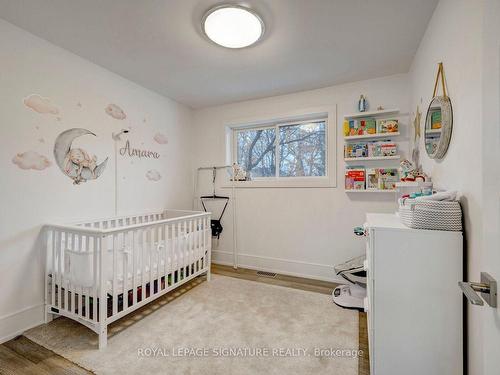 26 Vanderbrent Cres, Toronto, ON - Indoor Photo Showing Bedroom