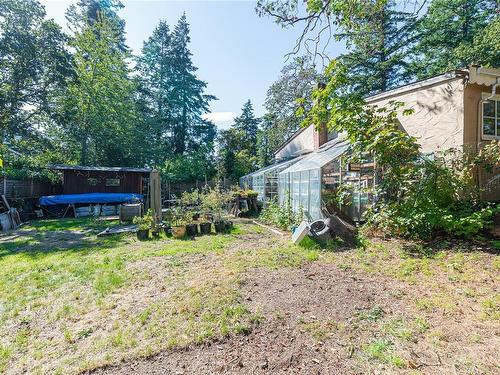 2817 Murray Dr, Saanich, BC 