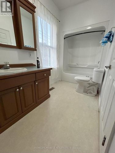 11 Shanley Street, Kitchener, ON - Indoor Photo Showing Bathroom