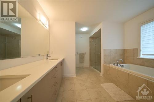 Master Ensuite - 258 Mount Nebo Way, Ottawa, ON - Indoor Photo Showing Bathroom