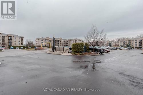 211 - 2055 Appleby Line, Burlington, ON - Outdoor