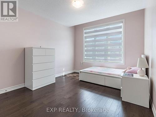 328 Thimbleweed Court, Milton, ON - Indoor Photo Showing Bedroom