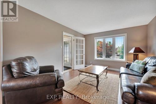 53 Rolling Acres Drive, Kitchener, ON - Indoor Photo Showing Living Room