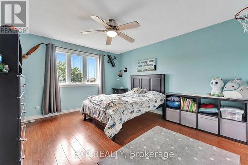 53 Rolling Acres Drive, Kitchener, ON - Indoor Photo Showing Bedroom