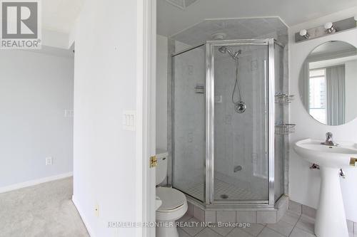 808 - 5508 Yonge Street, Toronto, ON - Indoor Photo Showing Bathroom