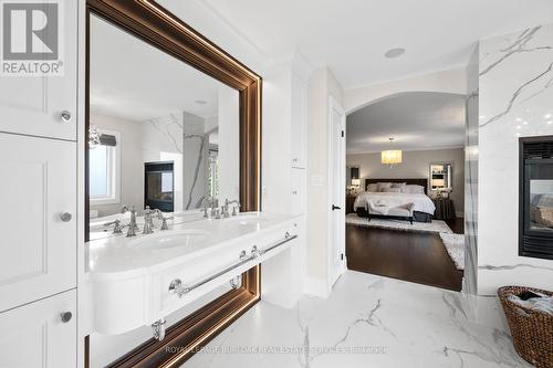 4206 Sarazen Drive, Burlington, ON - Indoor Photo Showing Bathroom