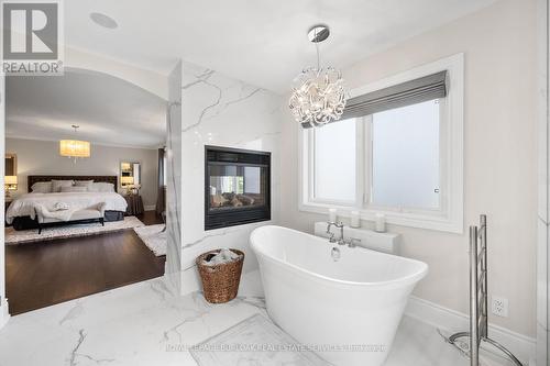 4206 Sarazen Drive, Burlington, ON - Indoor Photo Showing Bathroom