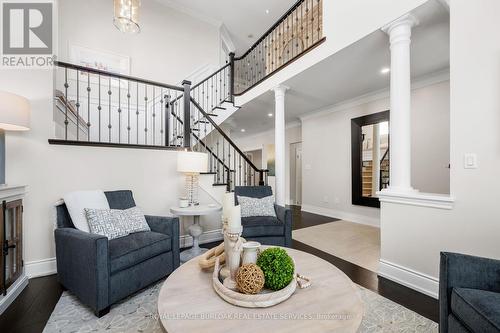 4206 Sarazen Drive, Burlington, ON - Indoor Photo Showing Living Room