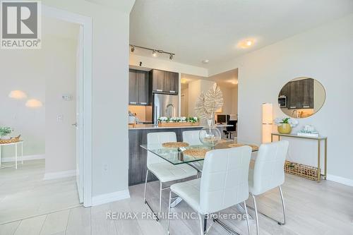 3014 - 35 Watergarden Drive, Mississauga, ON - Indoor Photo Showing Dining Room