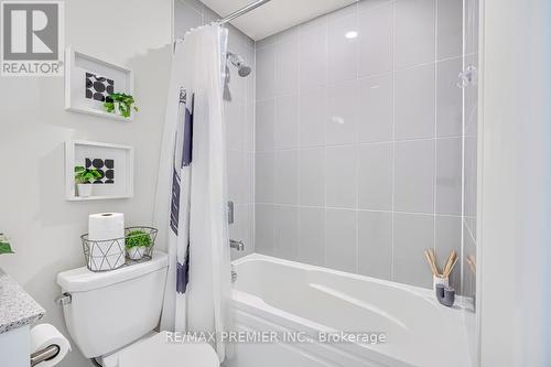 3014 - 35 Watergarden Drive, Mississauga, ON - Indoor Photo Showing Bathroom