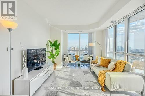 3014 - 35 Watergarden Drive, Mississauga, ON - Indoor Photo Showing Living Room