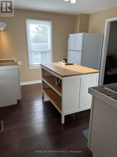 1523 Mount Albert Road E, East Gwillimbury, ON - Indoor Photo Showing Kitchen