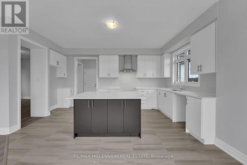 160 Union Boulevard, Wasaga Beach, ON - Indoor Photo Showing Kitchen