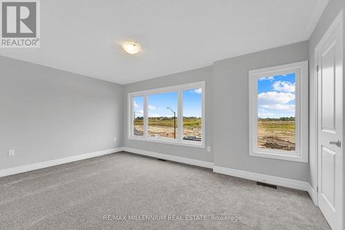 160 Union Boulevard, Wasaga Beach, ON - Indoor Photo Showing Other Room