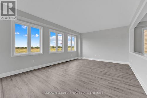 160 Union Boulevard, Wasaga Beach, ON - Indoor Photo Showing Other Room