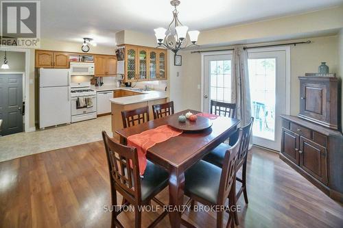 566 Dewan Street, Strathroy-Caradoc (Ne), ON - Indoor Photo Showing Dining Room