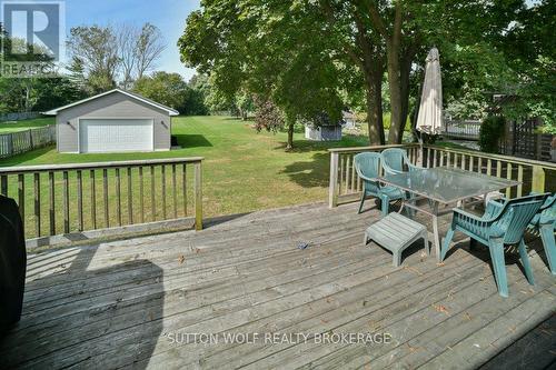 566 Dewan Street, Strathroy-Caradoc (Ne), ON - Outdoor With Deck Patio Veranda With Exterior