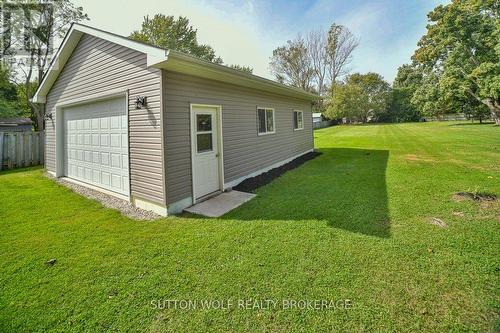 566 Dewan Street, Strathroy-Caradoc (Ne), ON - Outdoor