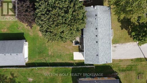 566 Dewan Street, Strathroy-Caradoc (Ne), ON - Outdoor