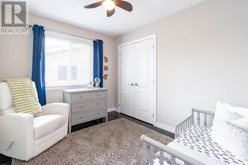 27 Marilyn Avenue S, Wasaga Beach, ON - Indoor Photo Showing Bedroom