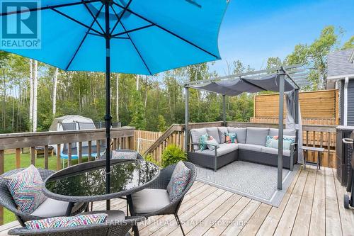 27 Marilyn Avenue S, Wasaga Beach, ON - Outdoor With Deck Patio Veranda With Exterior