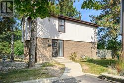 2 - 59 KENNINGHALL BOULEVARD  Mississauga, ON L5N 1J6