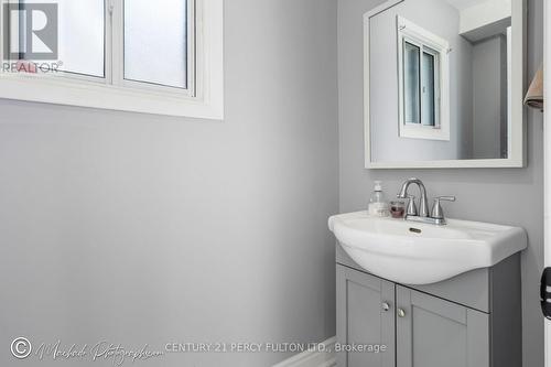 2 - 59 Kenninghall Boulevard, Mississauga, ON - Indoor Photo Showing Bathroom