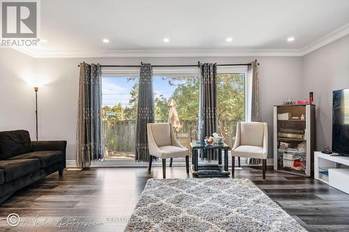 2 - 59 Kenninghall Boulevard, Mississauga, ON - Indoor Photo Showing Living Room