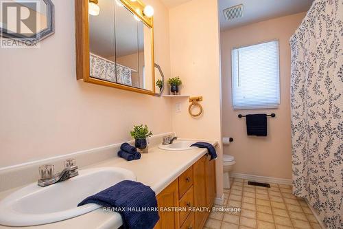 5 Cedar Tree Lane, Kawartha Lakes (Bobcaygeon), ON - Indoor Photo Showing Bathroom