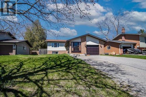 5 Cedar Tree Lane, Kawartha Lakes (Bobcaygeon), ON - Outdoor With Facade