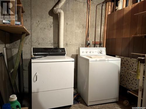 53 Mcgee Crescent, Saskatoon, SK - Indoor Photo Showing Laundry Room