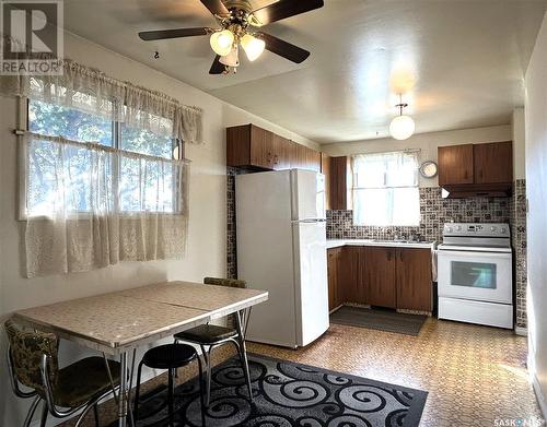 53 Mcgee Crescent, Saskatoon, SK - Indoor Photo Showing Kitchen