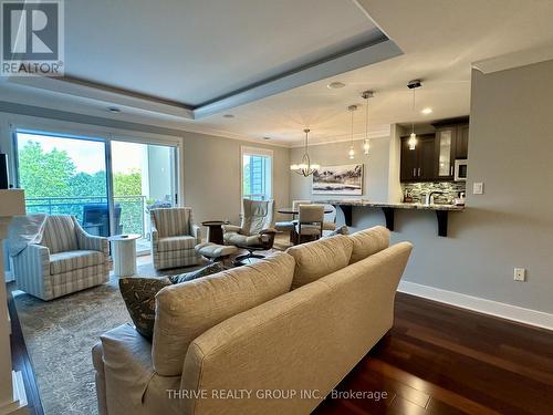 503 - 340 Sugarcreek Trail, London, ON - Indoor Photo Showing Living Room