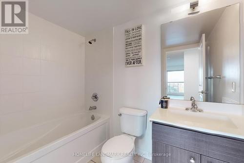 3609 - 2015 Sheppard Avenue E, Toronto, ON - Indoor Photo Showing Bathroom