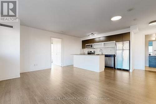 3609 - 2015 Sheppard Avenue E, Toronto, ON - Indoor Photo Showing Kitchen