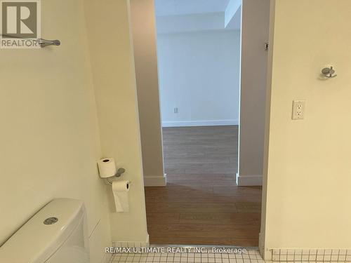 1410 - 3233 Eglinton Avenue E, Toronto, ON - Indoor Photo Showing Bathroom